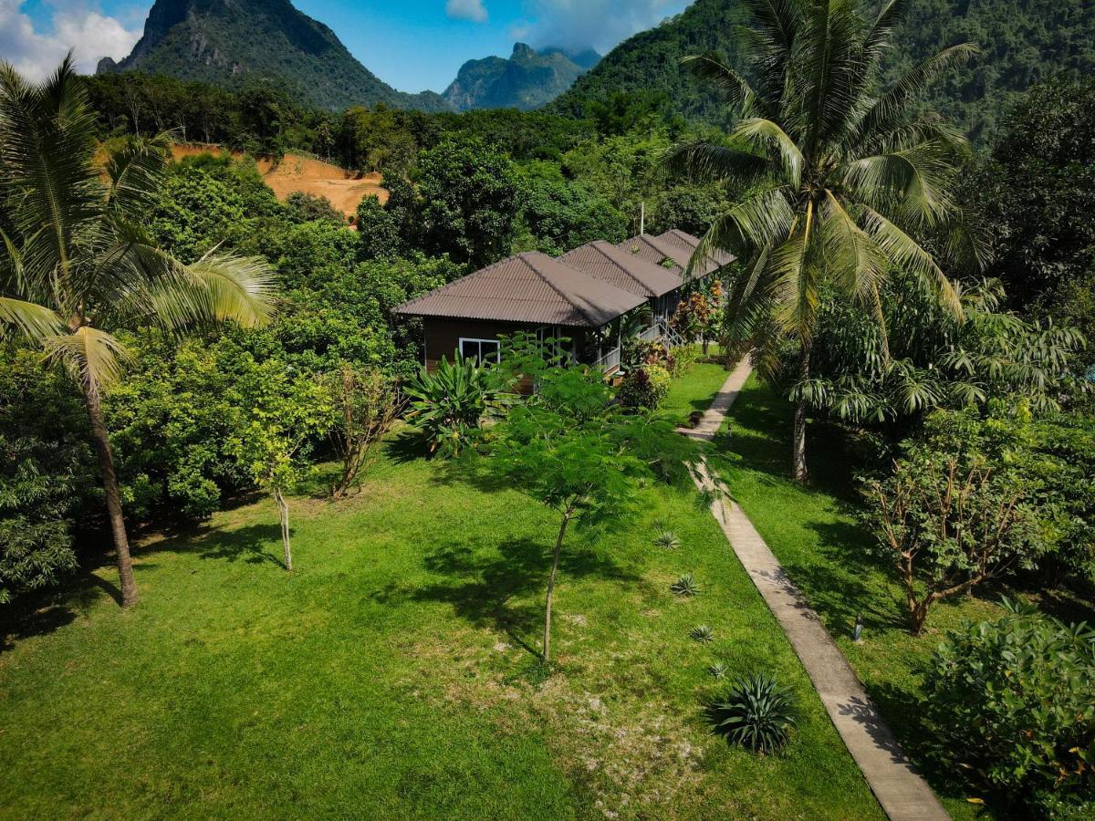 Bearlinbungalow Vang Vieng Exteriör bild