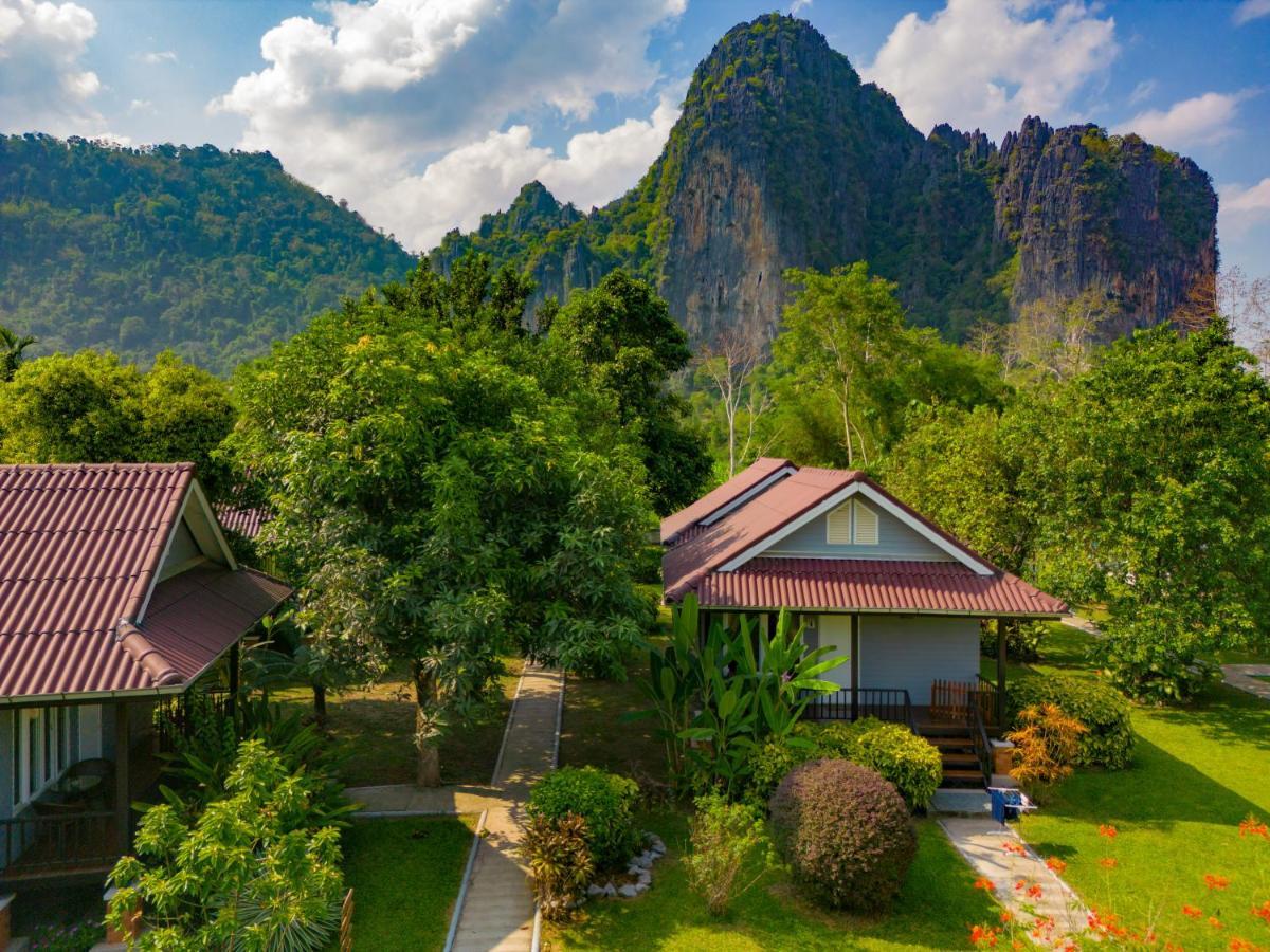 Bearlinbungalow Vang Vieng Exteriör bild