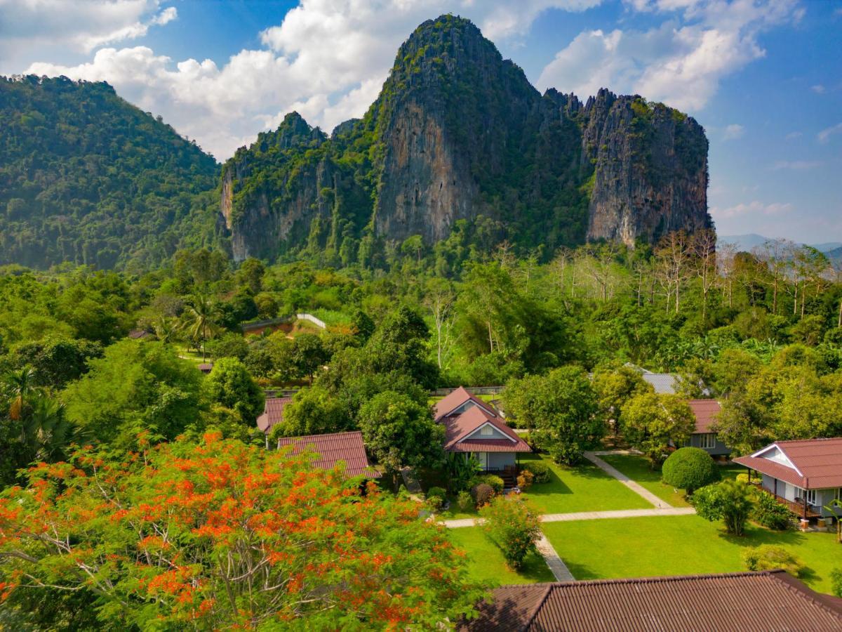 Bearlinbungalow Vang Vieng Exteriör bild