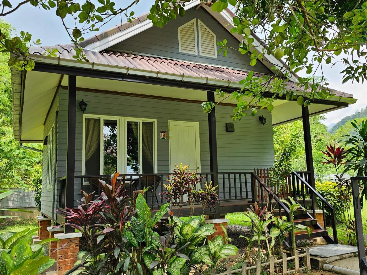 Bearlinbungalow Vang Vieng Exteriör bild